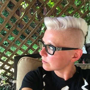 Meet your Posher, Heather